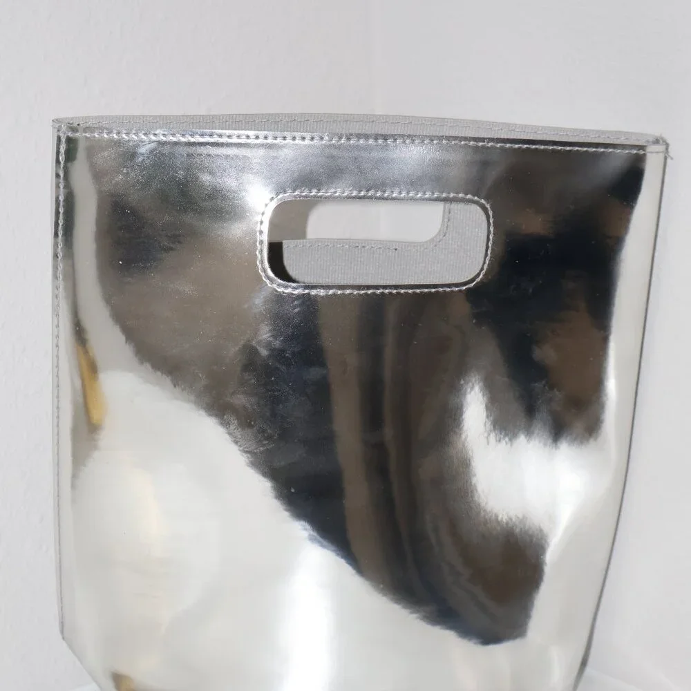 Bath & Body Works Silver reusable gift bag - Picture 8 of 9